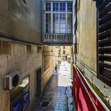 Pretty In The Centre - Old Town * Ζαντάρ