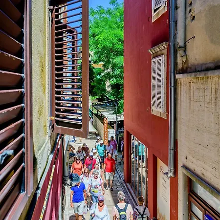 Pretty In The Centre - Old Town Διαμέρισμα *