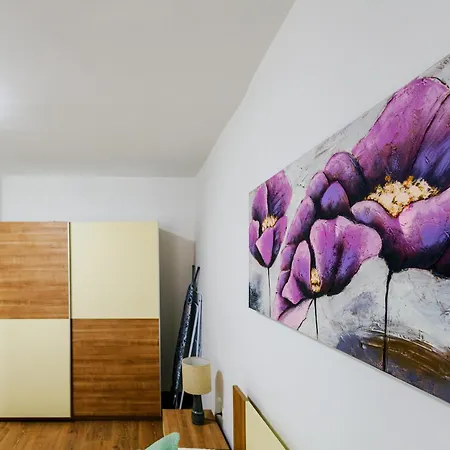 Pretty In The Centre - Old Town Apartament *