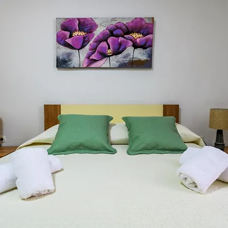 Pretty In The Centre - Old Town Apartment Zadar
